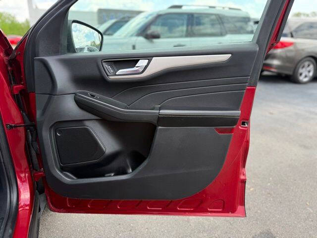 2022 Ford Escape SEL