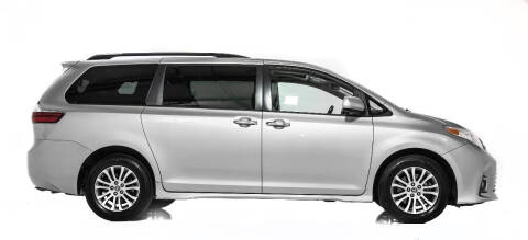 2020 Toyota Sienna XLE Premium 8-Passenger