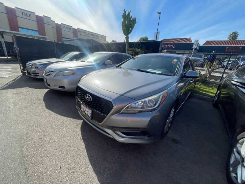 2017 Hyundai Sonata Hybrid SE