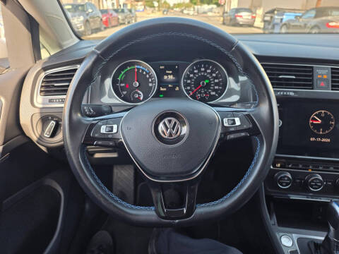 2019 Volkswagen e-Golf SE