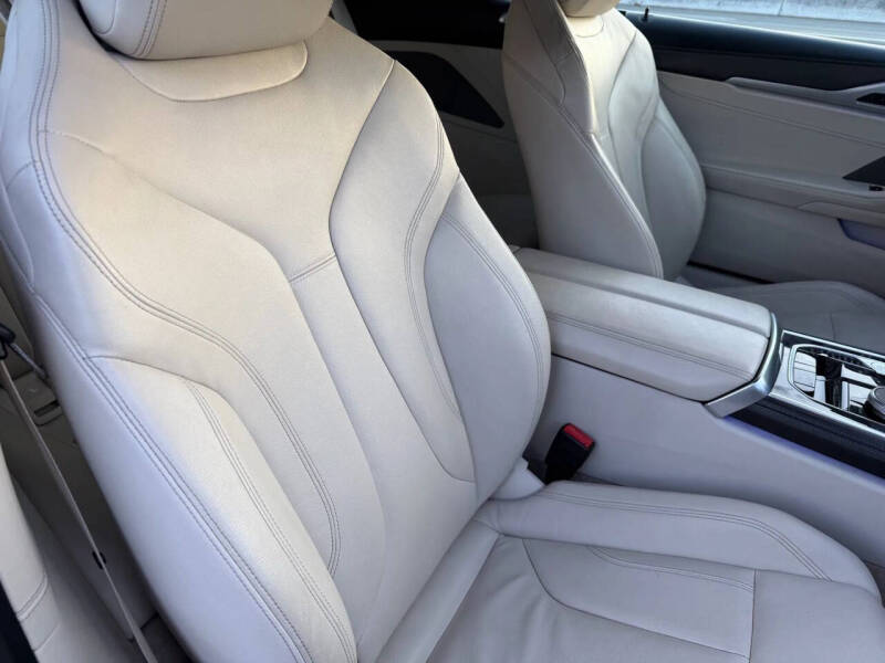 2020 BMW 8 Series 840i