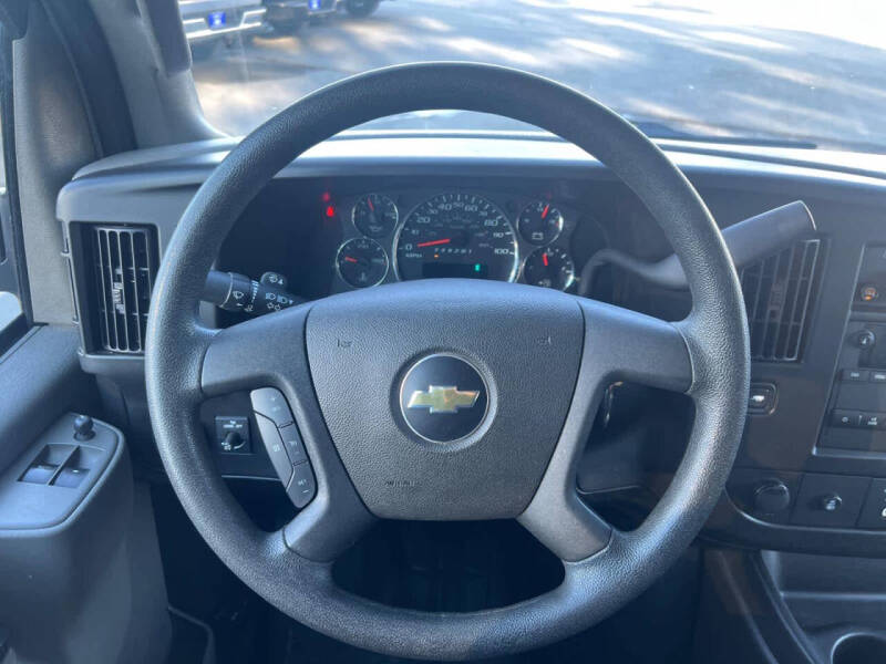 2024 Chevrolet Express 3500
