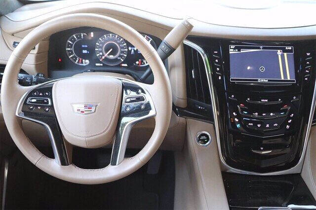 2019 Cadillac Escalade Platinum