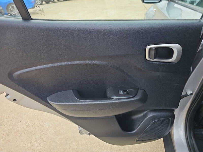 2025 Hyundai Venue SE