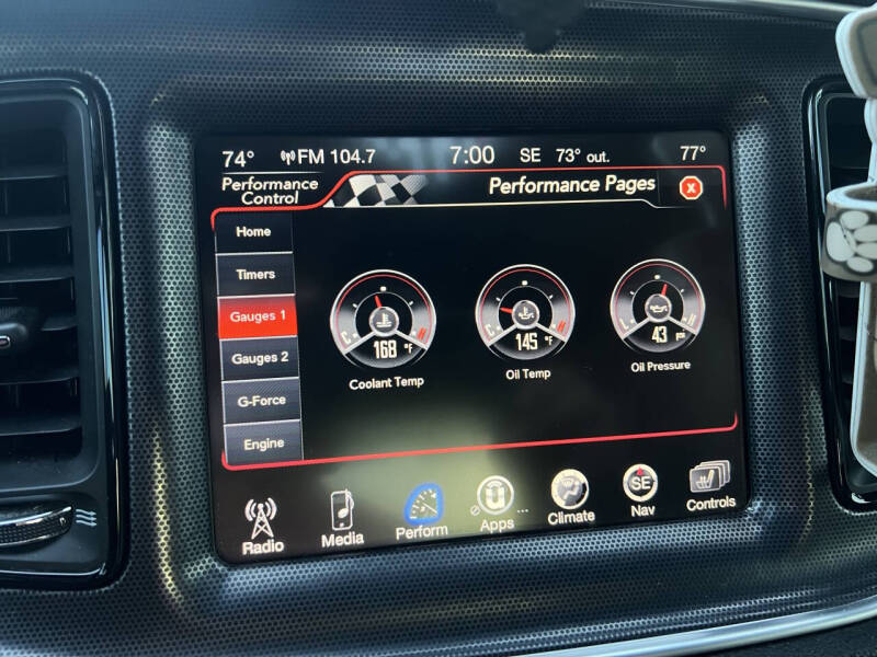 2016 Dodge Challenger 392 HEMI Scat Pack Shaker