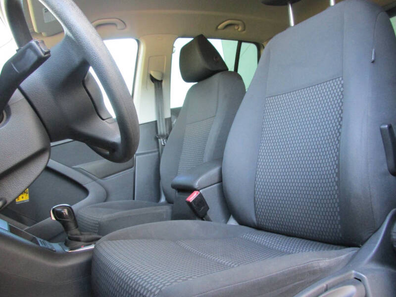 2011 Volkswagen Tiguan S