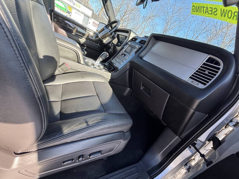 2010 Lincoln Navigator L