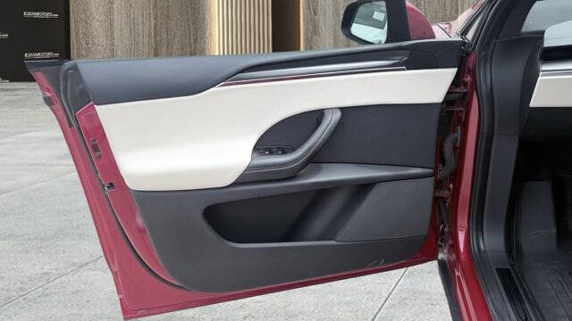2022 Tesla Model X Plaid