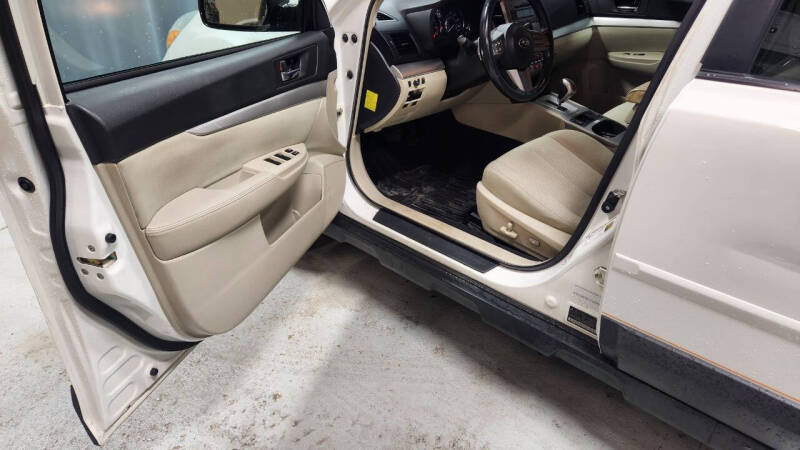 2011 Subaru Outback 2.5i Premium