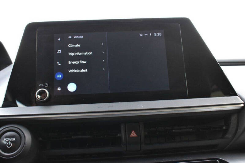 2023 Toyota Prius LE