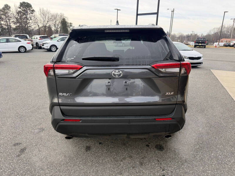 2023 Toyota RAV4 XLE