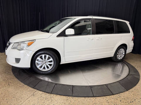 2012 Volkswagen Routan SE