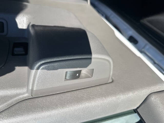 2023 Chevrolet Express 2500