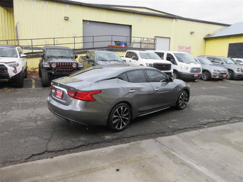 2017 Nissan Maxima 3.5 SR