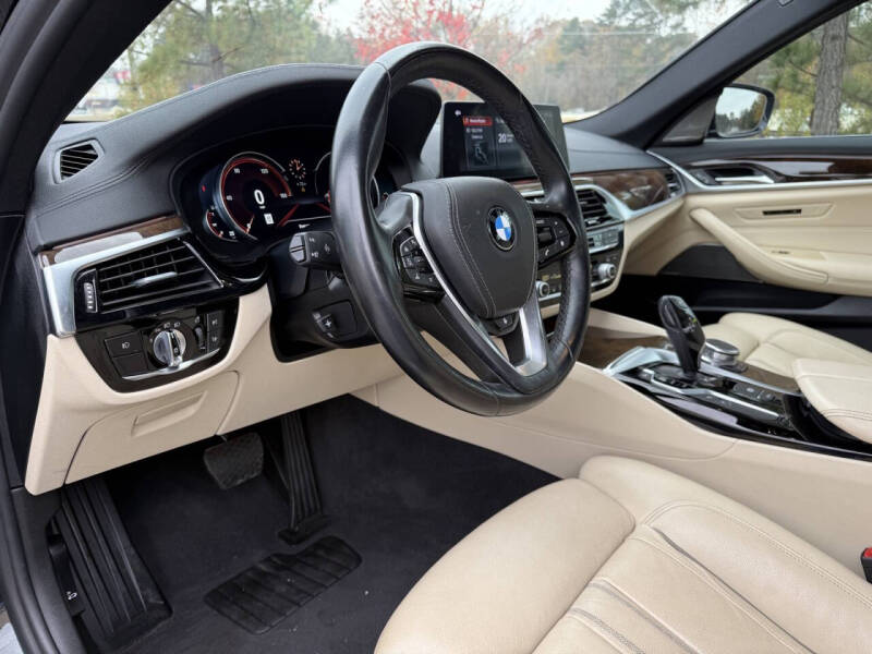 2018 BMW 5 Series 540i