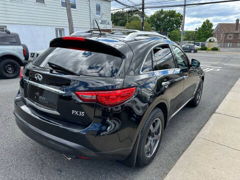 2011 Infiniti FX35