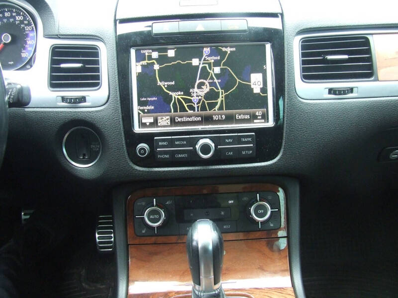 2011 Volkswagen Touareg Hybrid