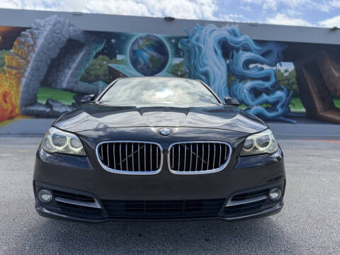 2015 BMW 5 Series 528i