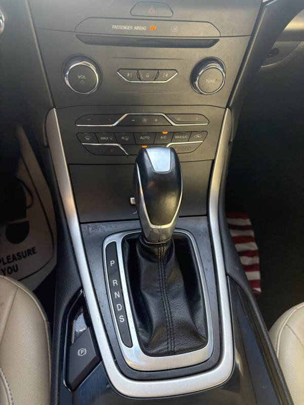 2017 Ford Edge SEL