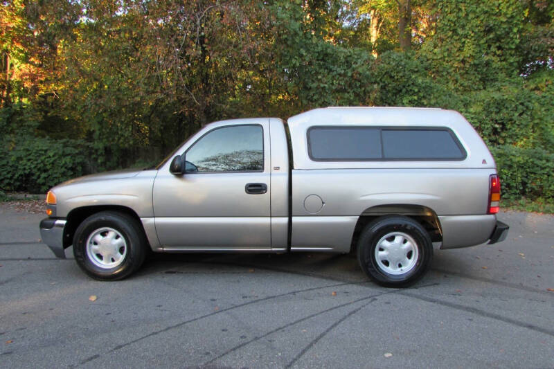 2000 GMC Sierra SL photo 3