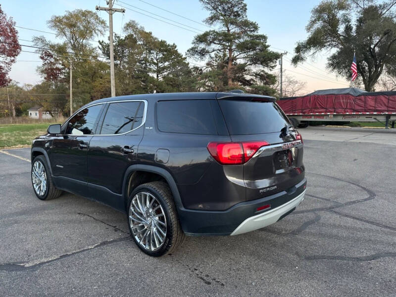 2017 GMC Acadia SLE-1