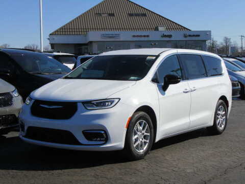2024 Chrysler Pacifica for sale at Brunswick Auto Mart in Brunswick OH