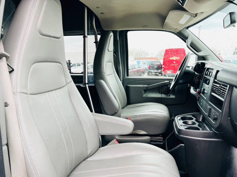 2017 Chevrolet Express LS 3500