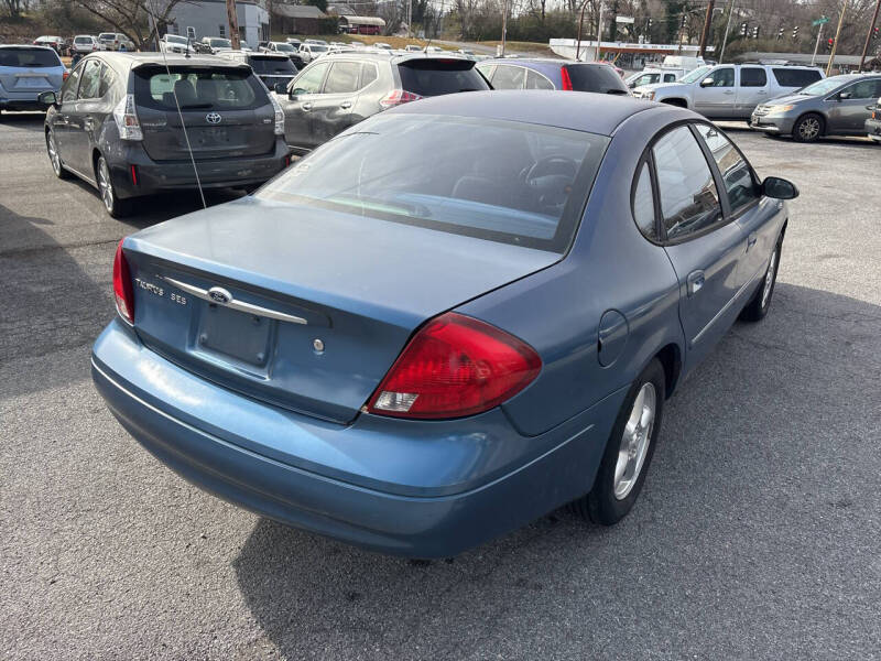 2002 Ford Taurus SES