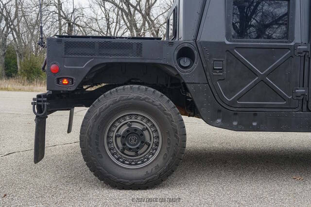 2008 AM General Hummer