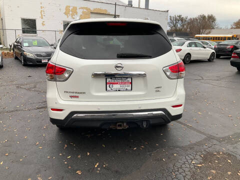 2014 Nissan Pathfinder SL