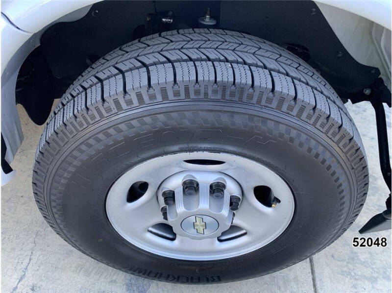 2023 Chevrolet Express 2500