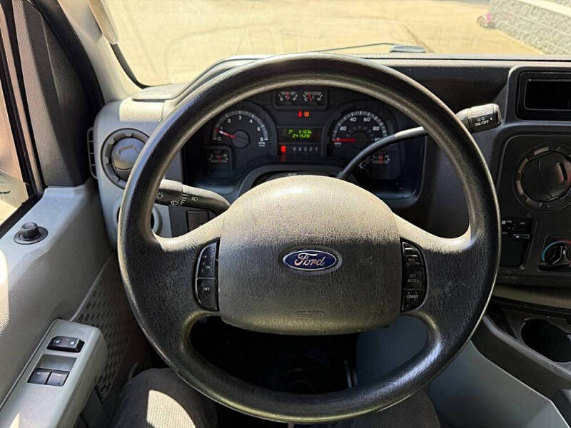 2013 Ford E-Series E-250