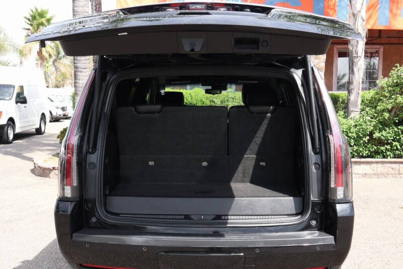 2019 Cadillac Escalade Platinum