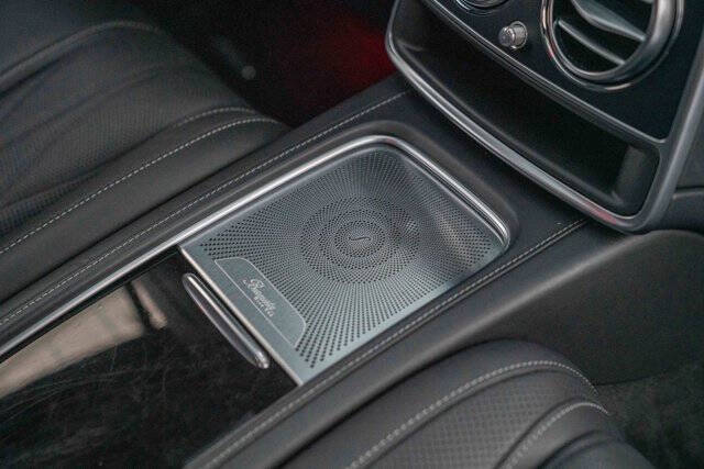 2016 Mercedes-Benz S-Class 38