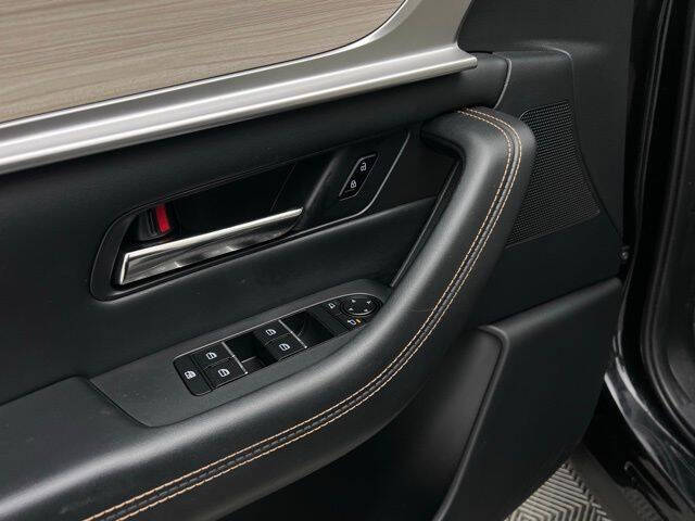 2024 Mazda CX-90 Plug-in Hybrid Premium