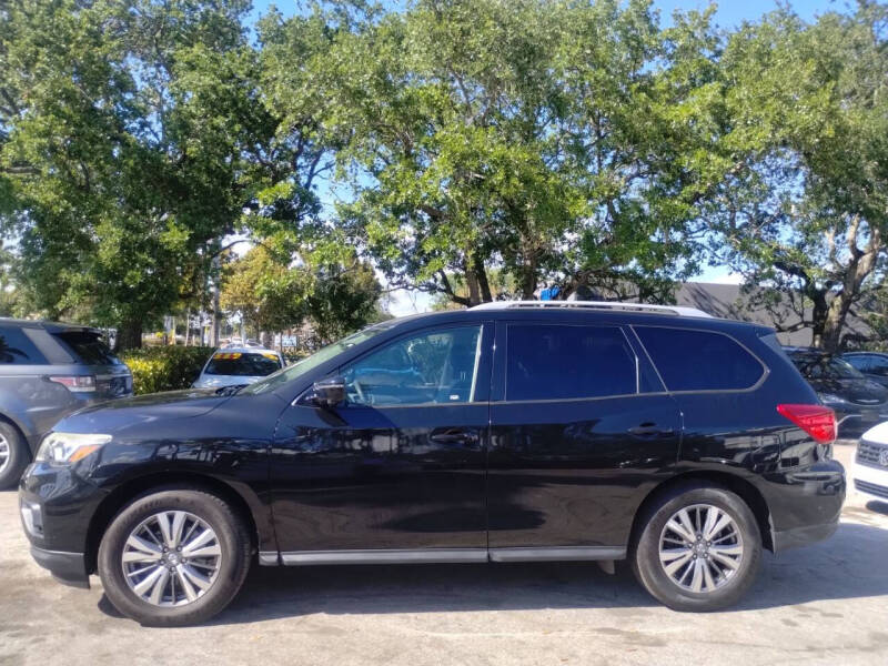 2018 Nissan Pathfinder SL