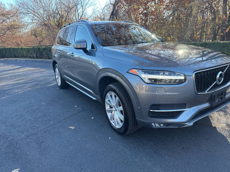 2018 Volvo XC90 T6 Momentum
