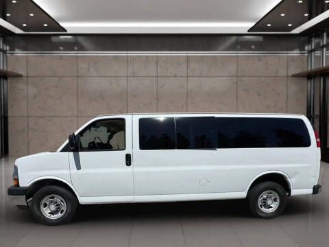 2017 Chevrolet Express LT 3500