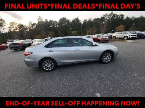 2017 Toyota Camry Hybrid XLE