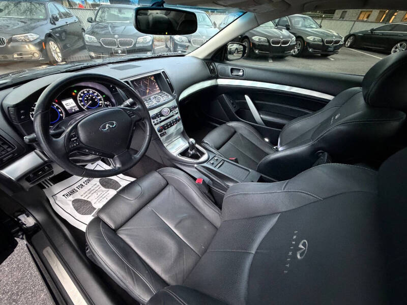 2014 Infiniti Q60 Coupe Sport