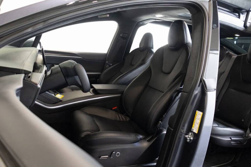 2023 Tesla Model X Standard Range