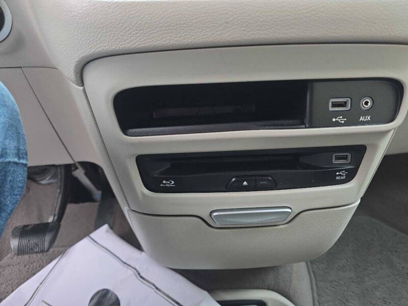 2017 Chrysler Pacifica Touring-L Plus