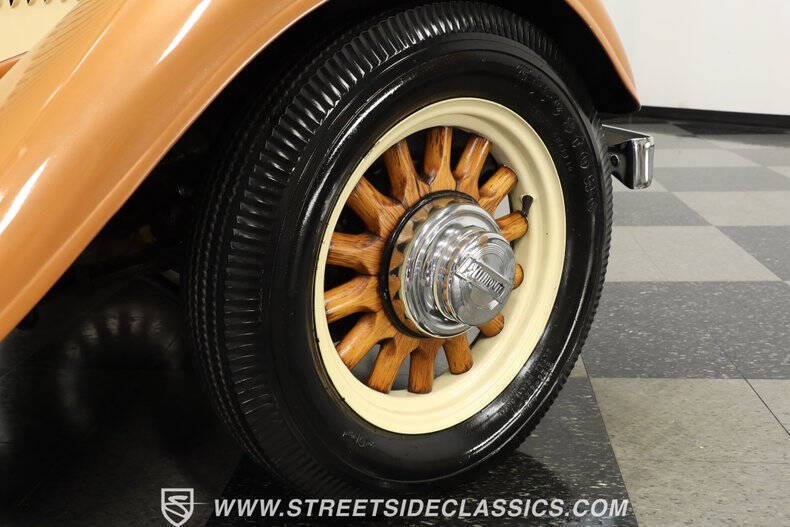 1933 Plymouth Model PD