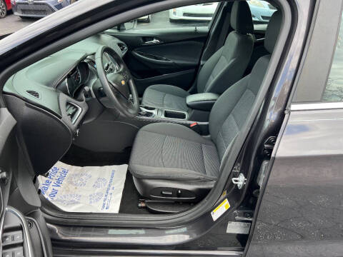 2017 Chevrolet Cruze LT Auto