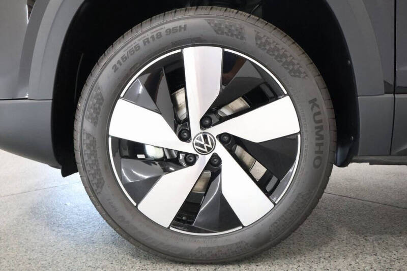 2025 Volkswagen Taos S 4Motion