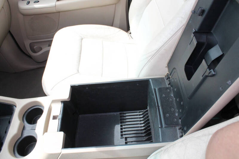 2003 Ford Expedition XLT