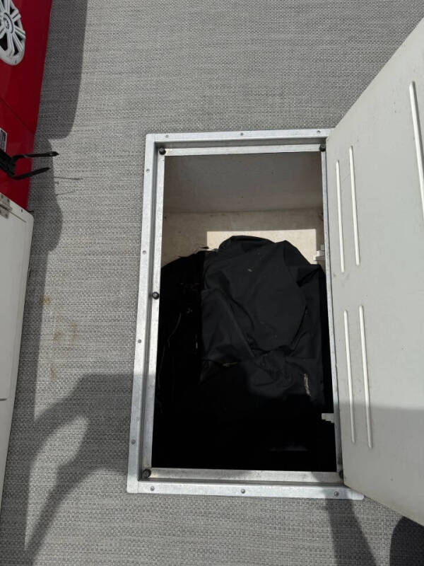 2015 Caravelle Razor