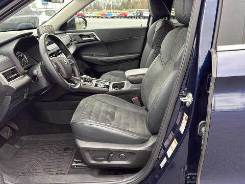 2022 Mitsubishi Outlander SE