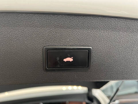 2011 Audi Q5 3.2 quattro Premium Plus