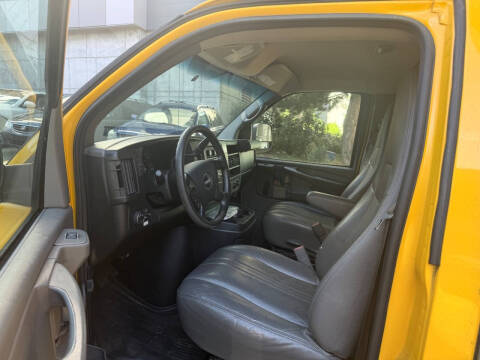 2015 GMC Savana 3500